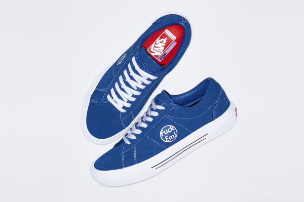 Supreme выпустил коллаборацию с Vans